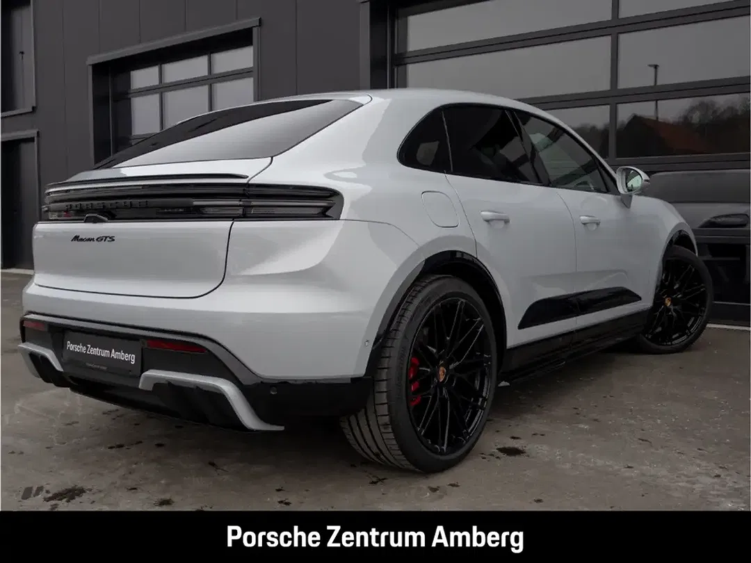 Porsche Macan - Thumbnail 5