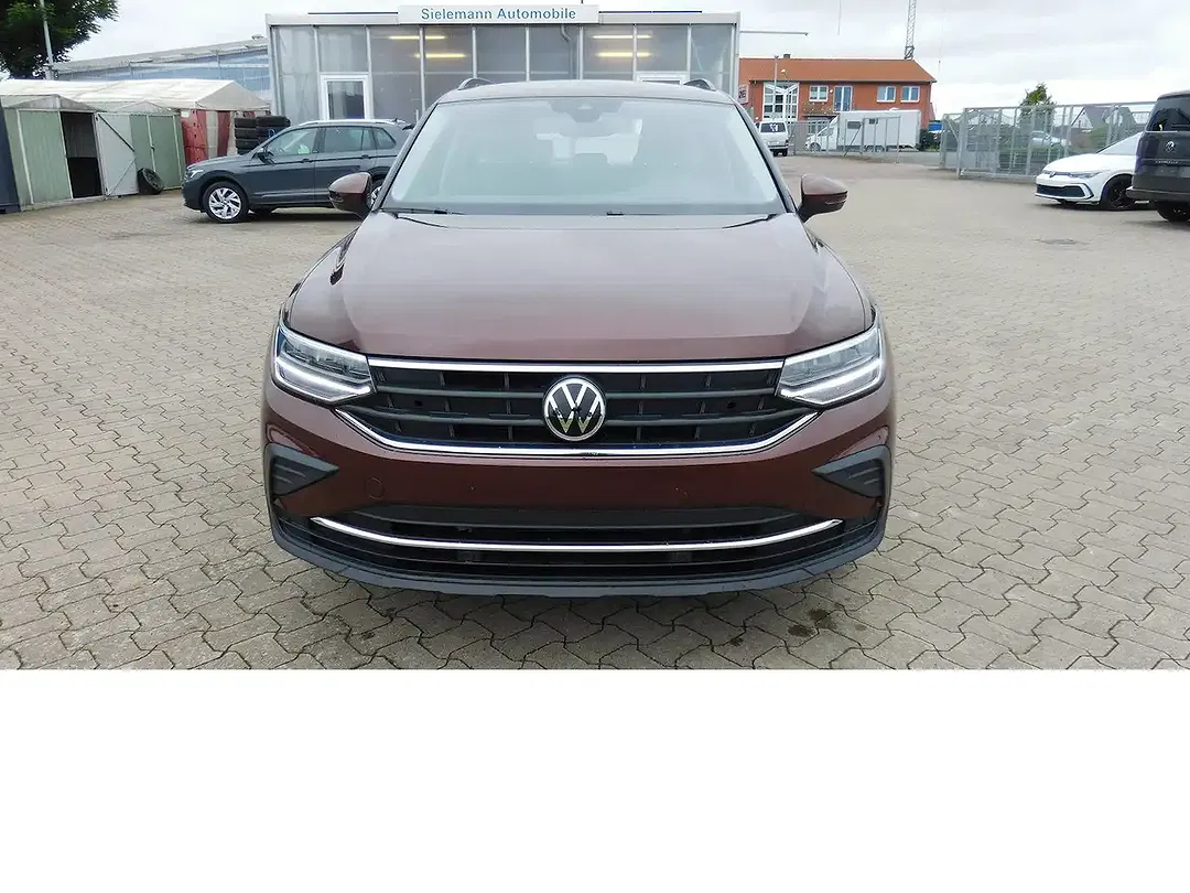 Volkswagen Tiguan - Thumbnail 3
