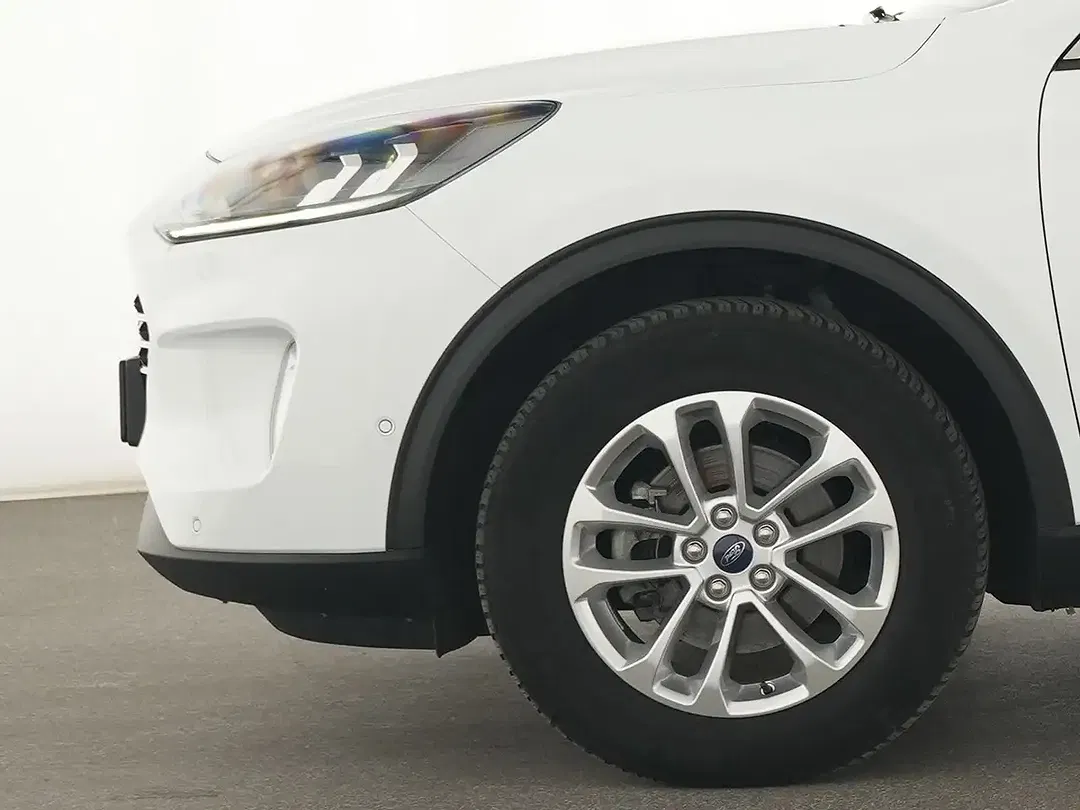 Ford Kuga - Thumbnail 12