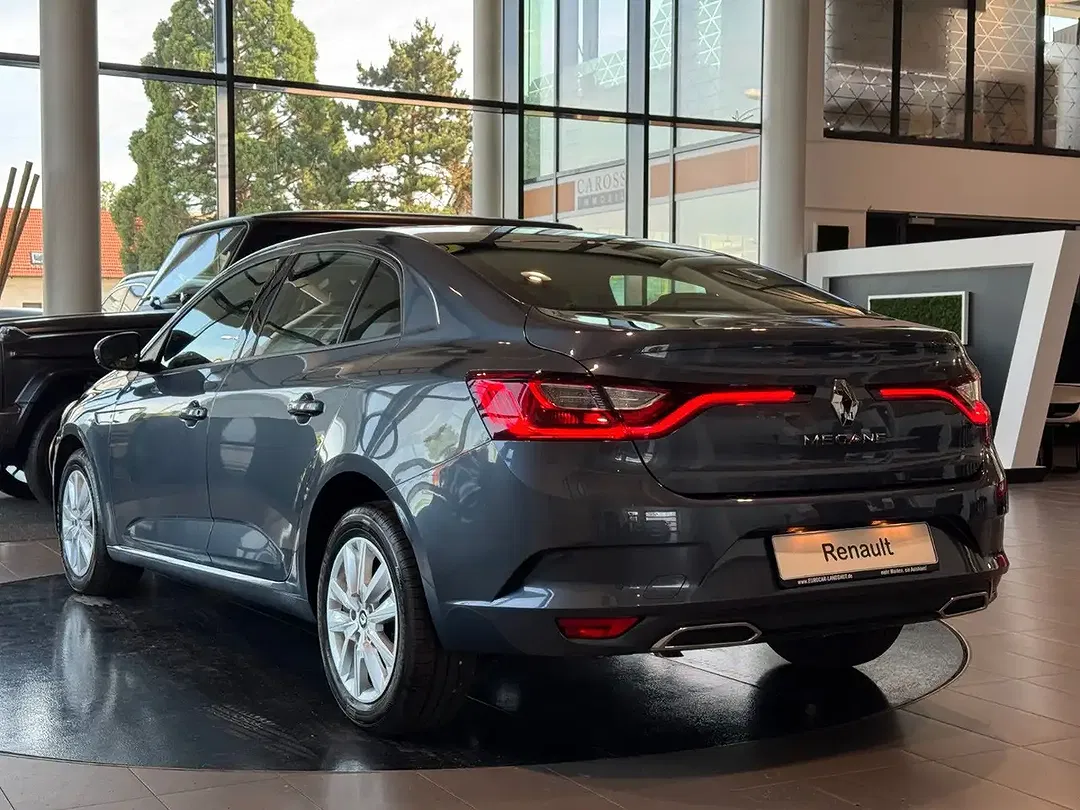 Renault Megane - Thumbnail 3