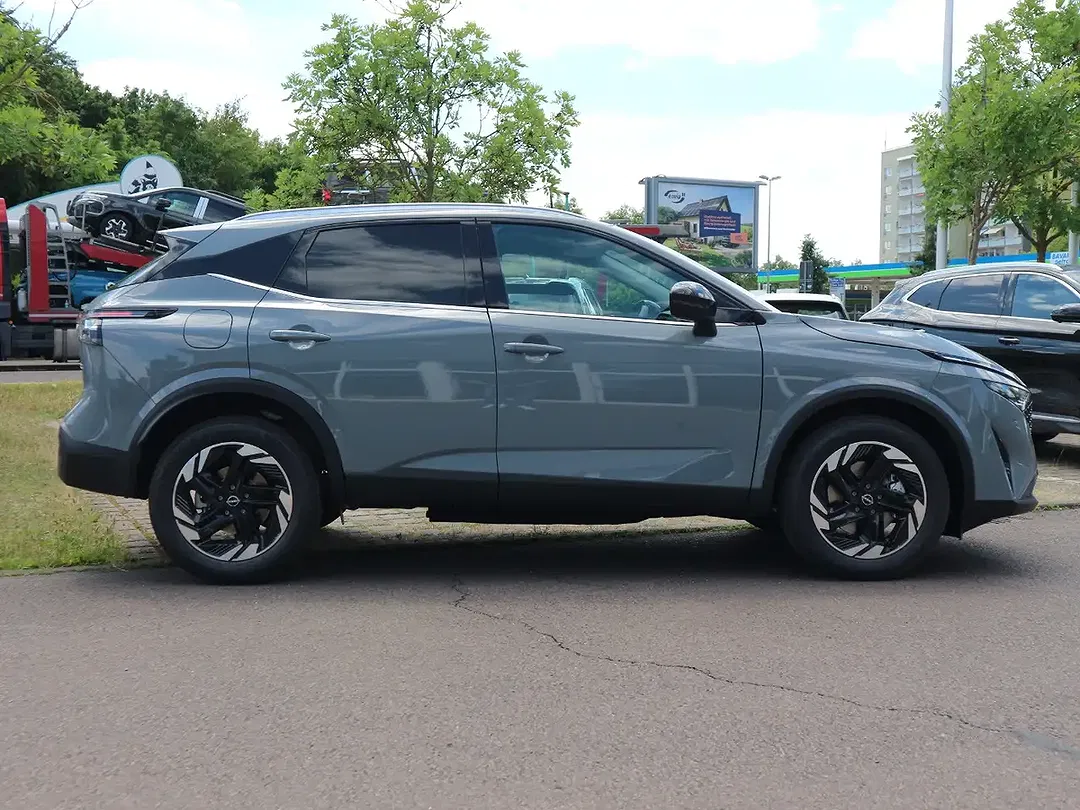 Nissan Qashqai - Thumbnail 8