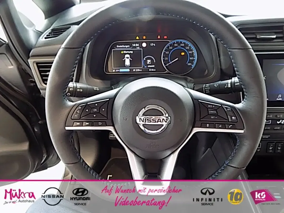 Nissan Leaf - Thumbnail 12