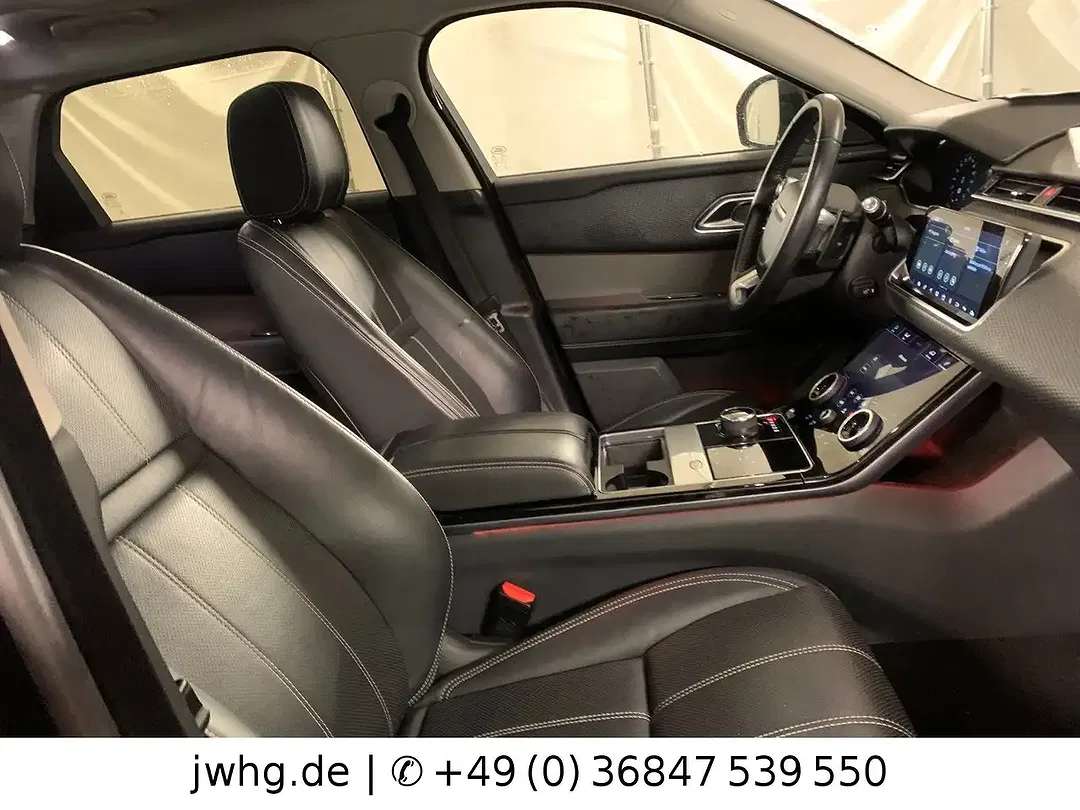 Land Rover Range Rover Velar - Thumbnail 4
