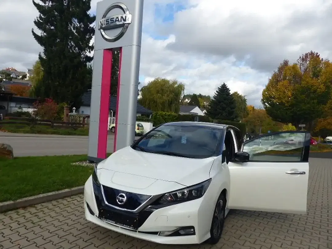 Nissan Leaf - foto 2