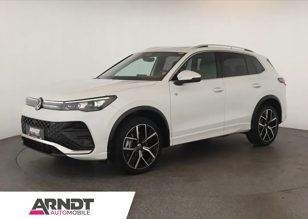 Volkswagen Tiguan - Thumbnail 1