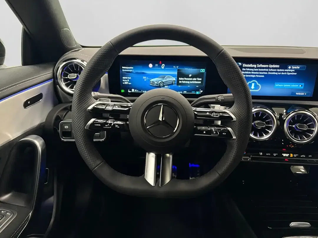 Mercedes-Benz CLA 180 - Thumbnail 13