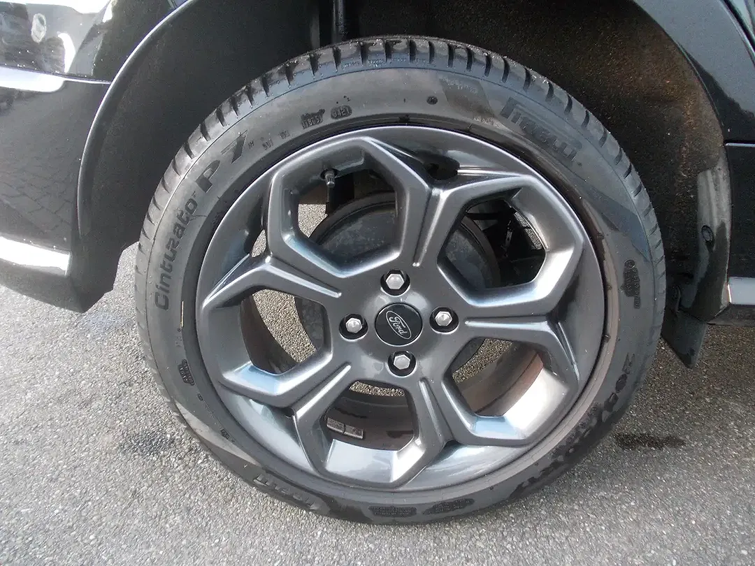 Ford EcoSport - Thumbnail 6