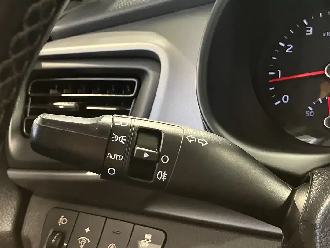 Kia Stonic - Thumbnail 10