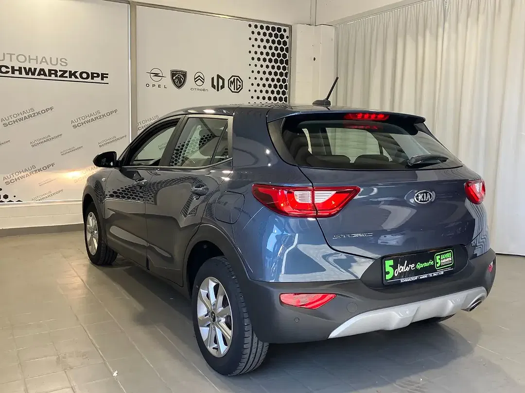 Kia Stonic - Thumbnail 2