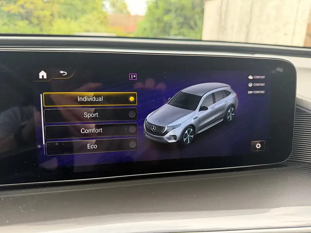 Mercedes-Benz EQC 400 4MATIC - foto 14