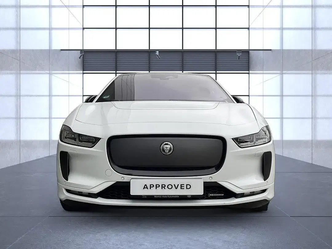 Jaguar I-Pace - Thumbnail 6