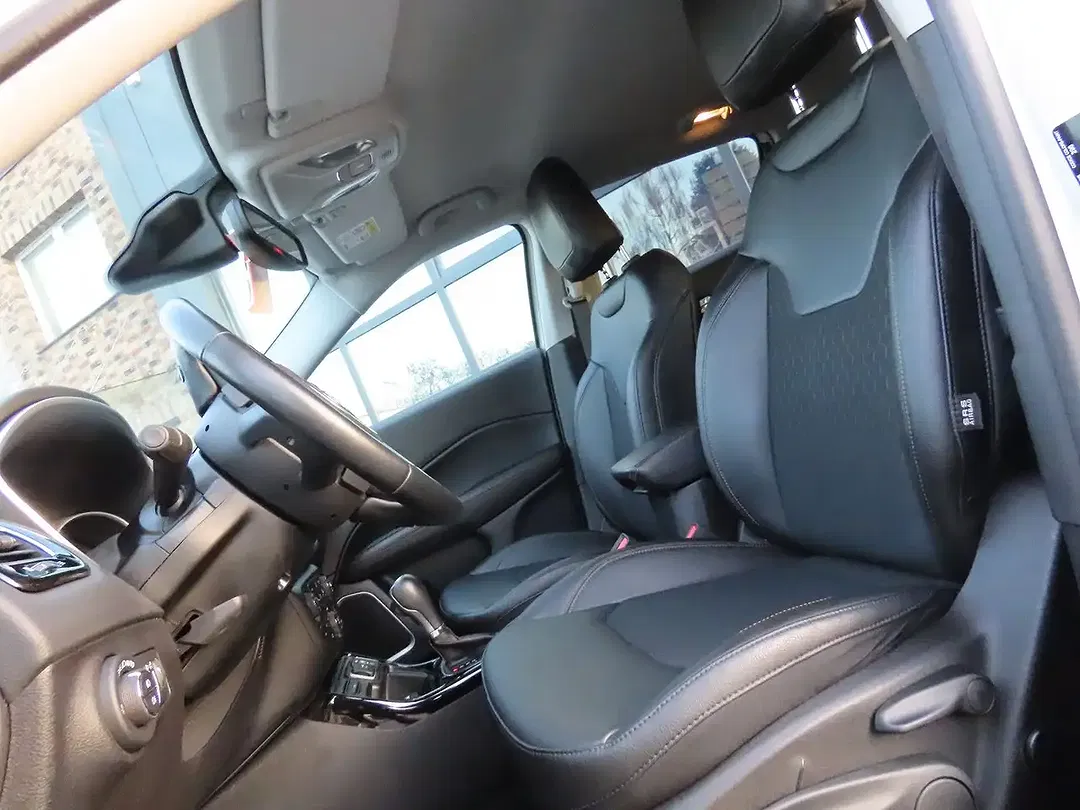 Jeep Compass - Thumbnail 14