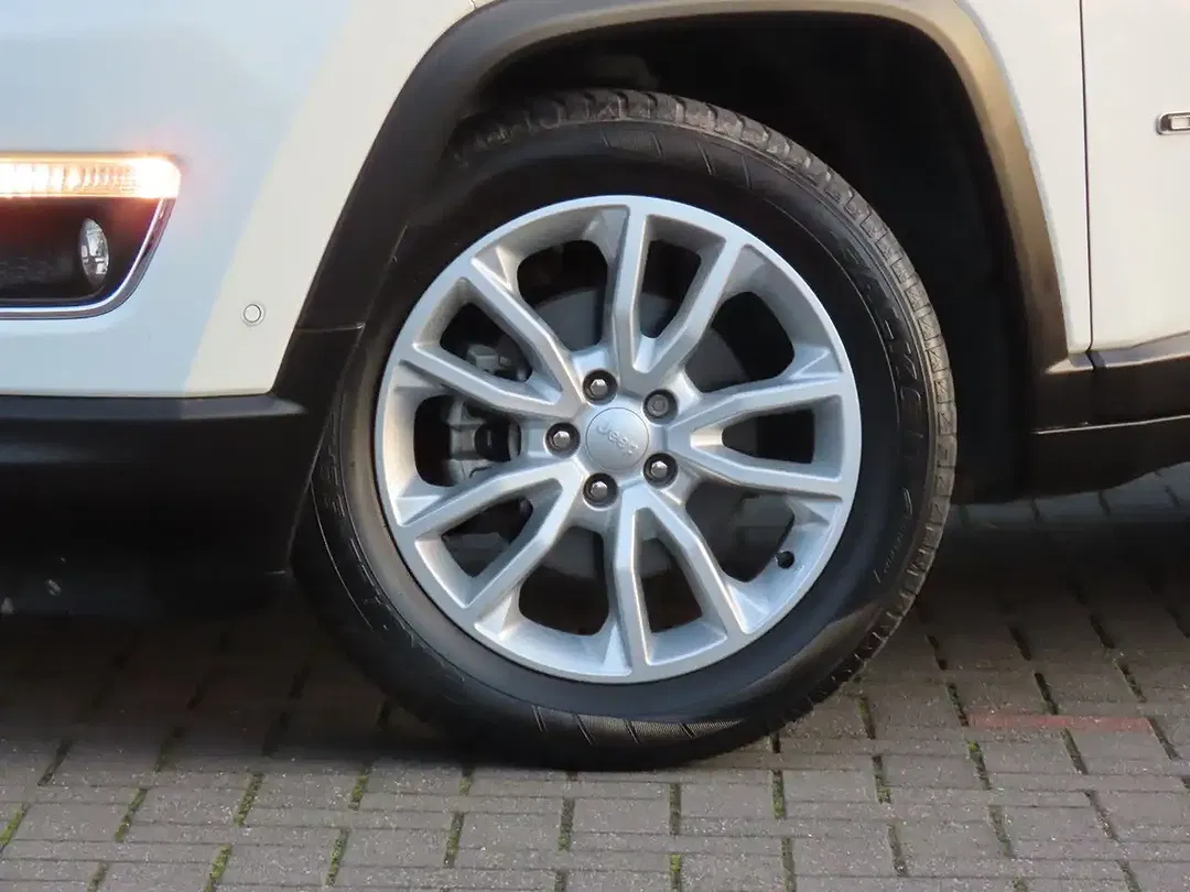 Jeep Compass - Thumbnail 6