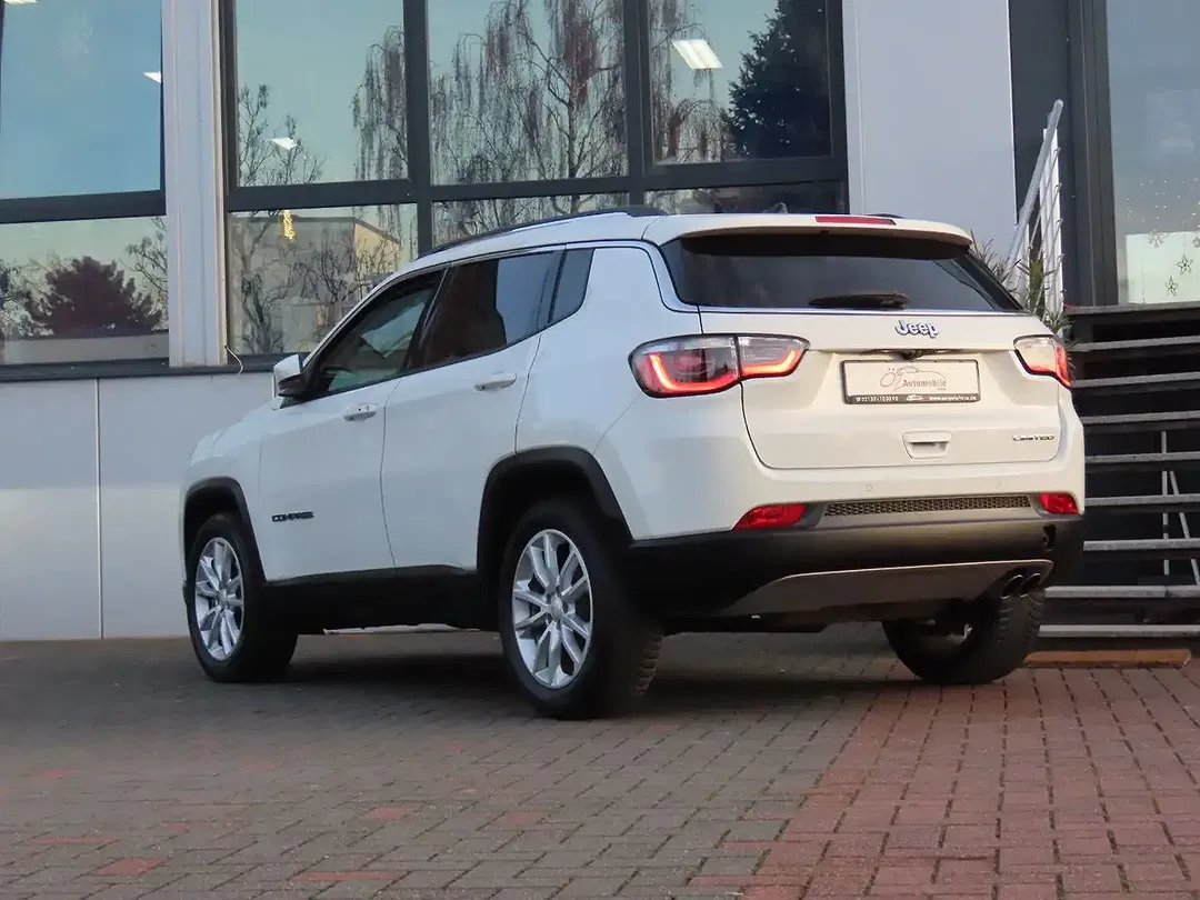 Jeep Compass - Thumbnail 9