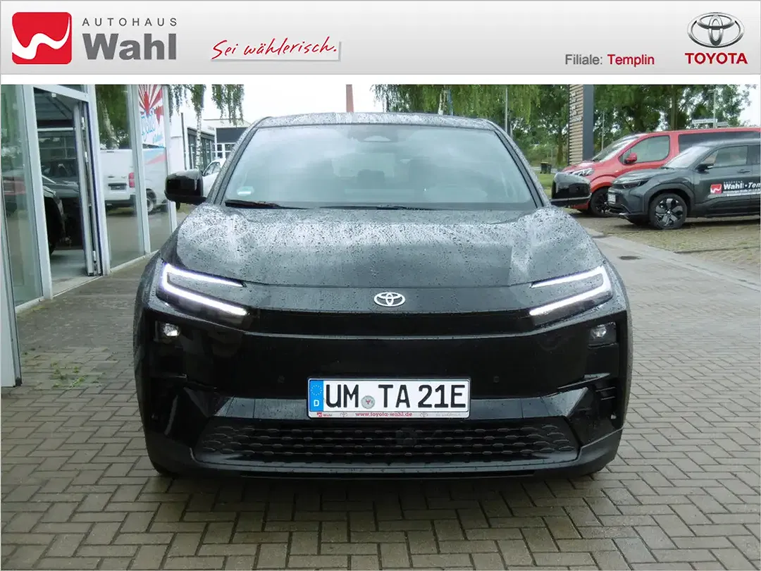 Toyota C-HR+ - Thumbnail 5