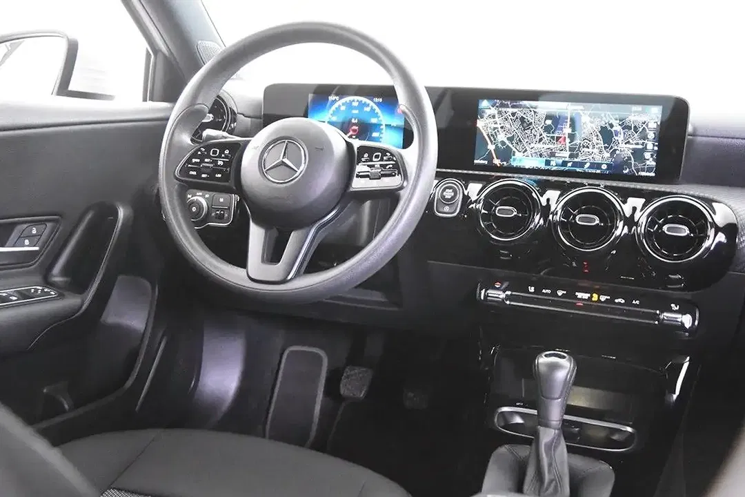 Mercedes-Benz A 160 - Thumbnail 9