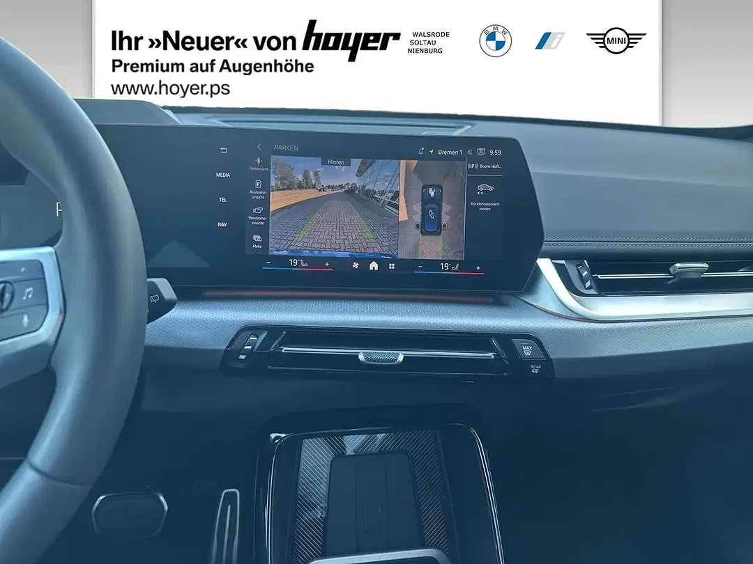 BMW iX1 - Thumbnail 5