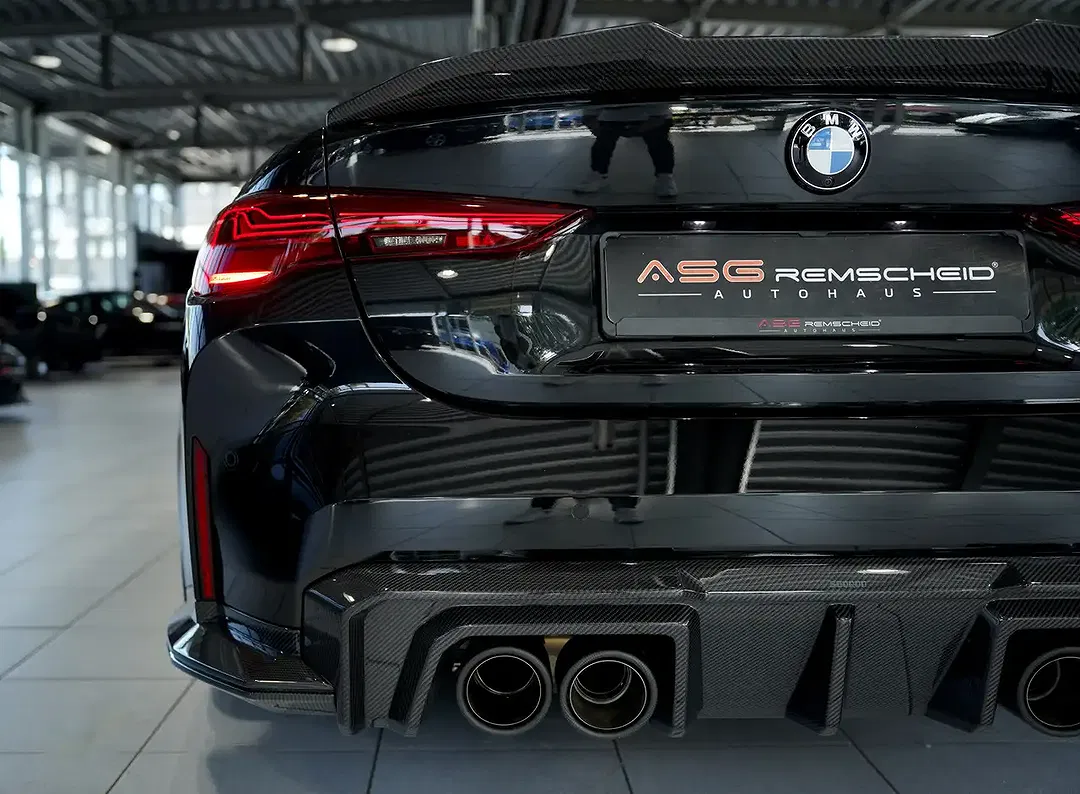 BMW M4 - Thumbnail 13