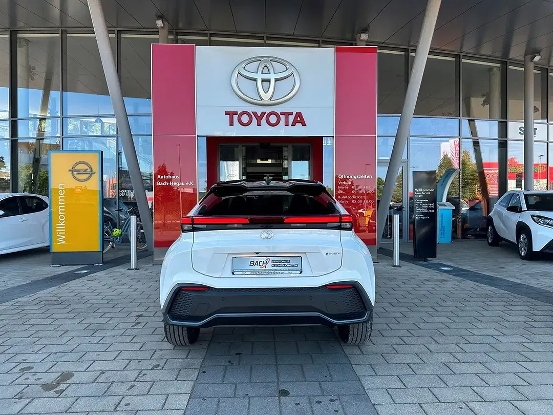 Toyota C-HR - Thumbnail 7