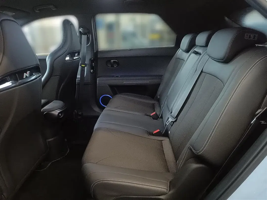 Hyundai IONIQ 5 - Thumbnail 12