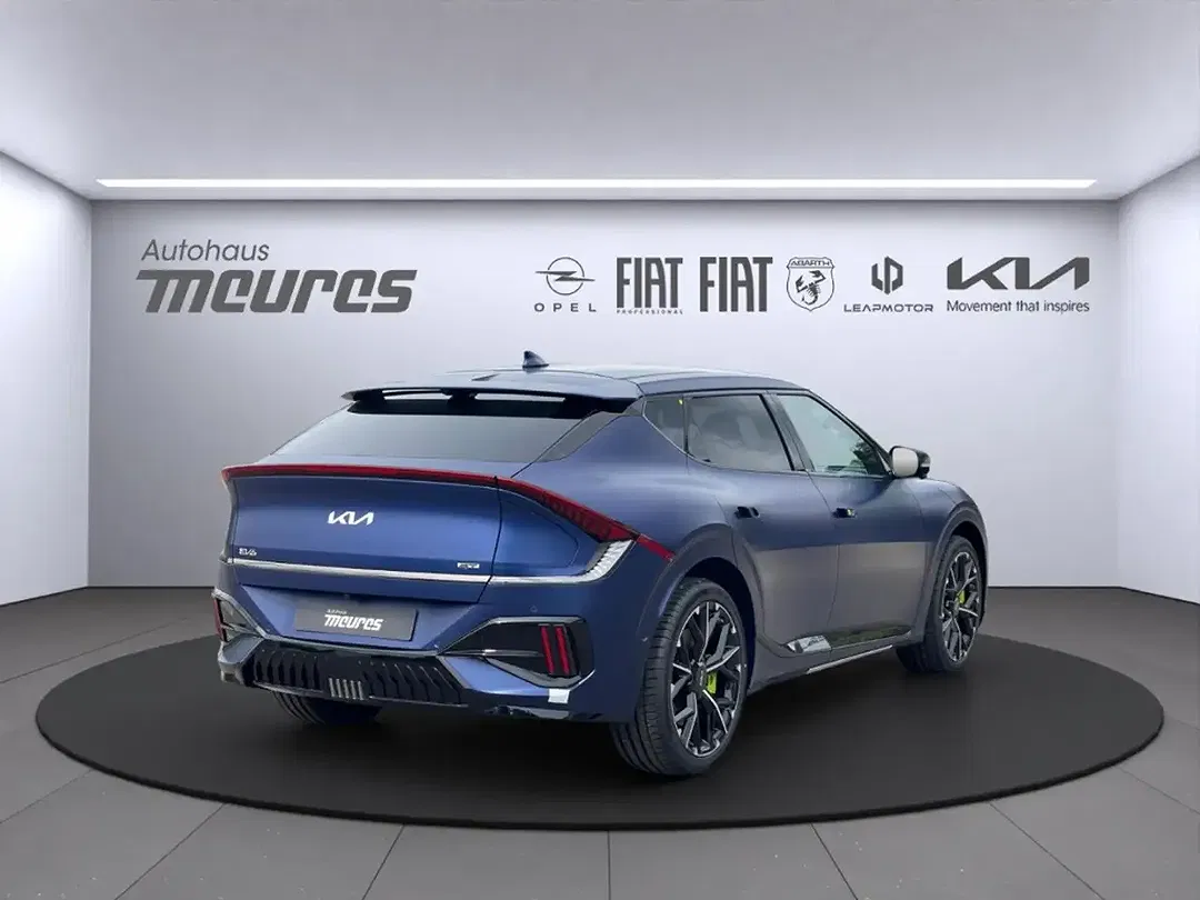Kia EV6 - Thumbnail 4
