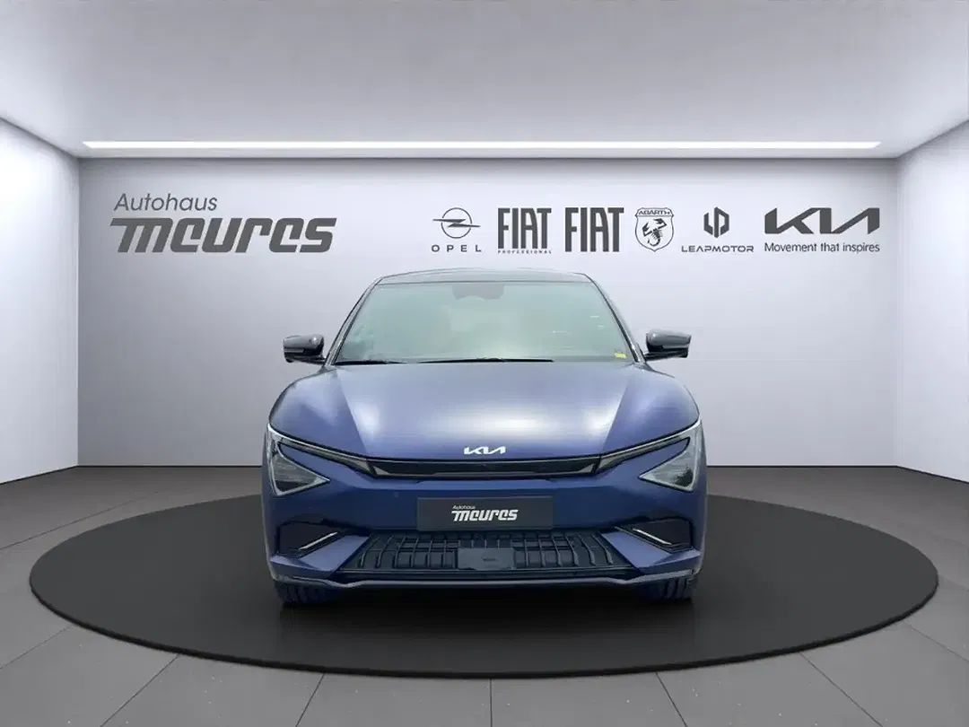 Kia EV6 - Thumbnail 6