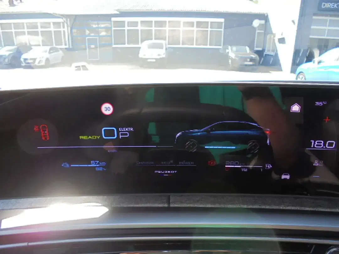 Peugeot 3008 - Thumbnail 10
