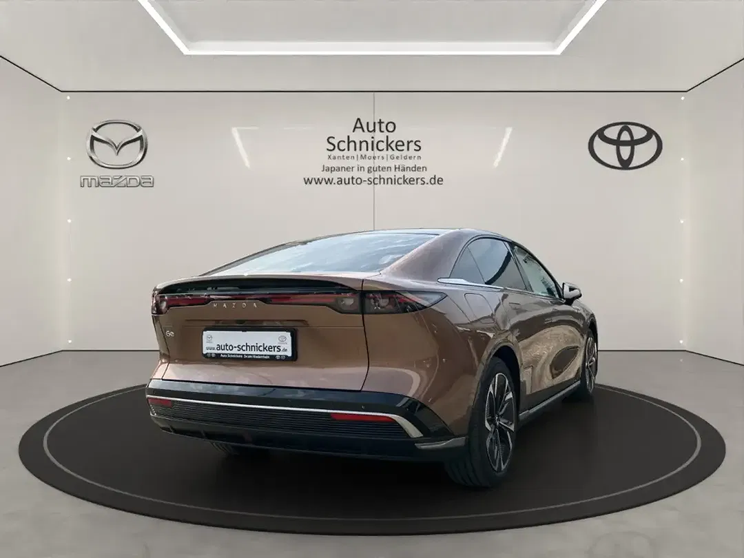 Mazda 6 - Thumbnail 4