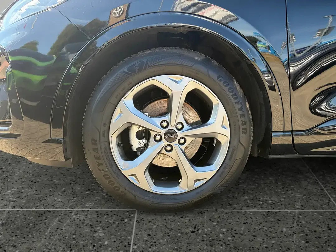 Ford Kuga 2.5 AUT ST-Line - foto 14