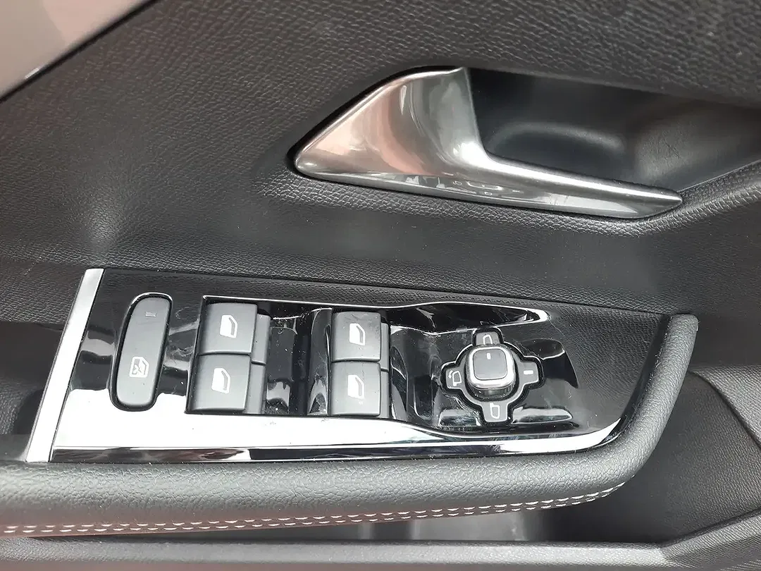 Opel Astra - Thumbnail 12