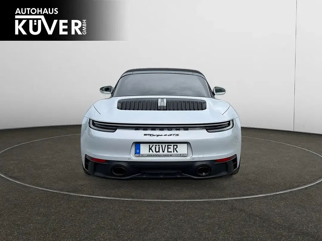 Porsche 992 - Thumbnail 6