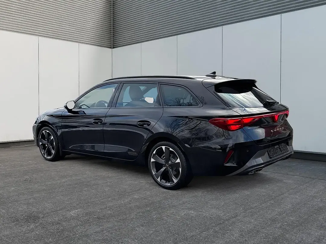 CUPRA Leon - Thumbnail 3