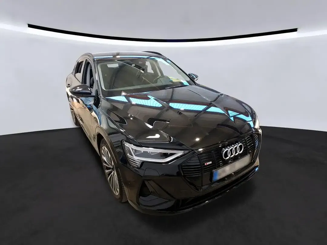 Audi e-tron - Thumbnail 4