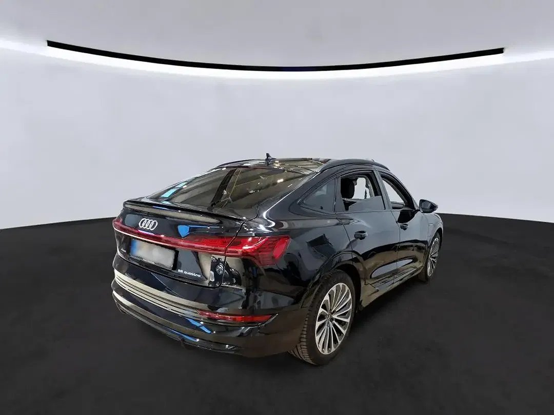 Audi e-tron - Thumbnail 6