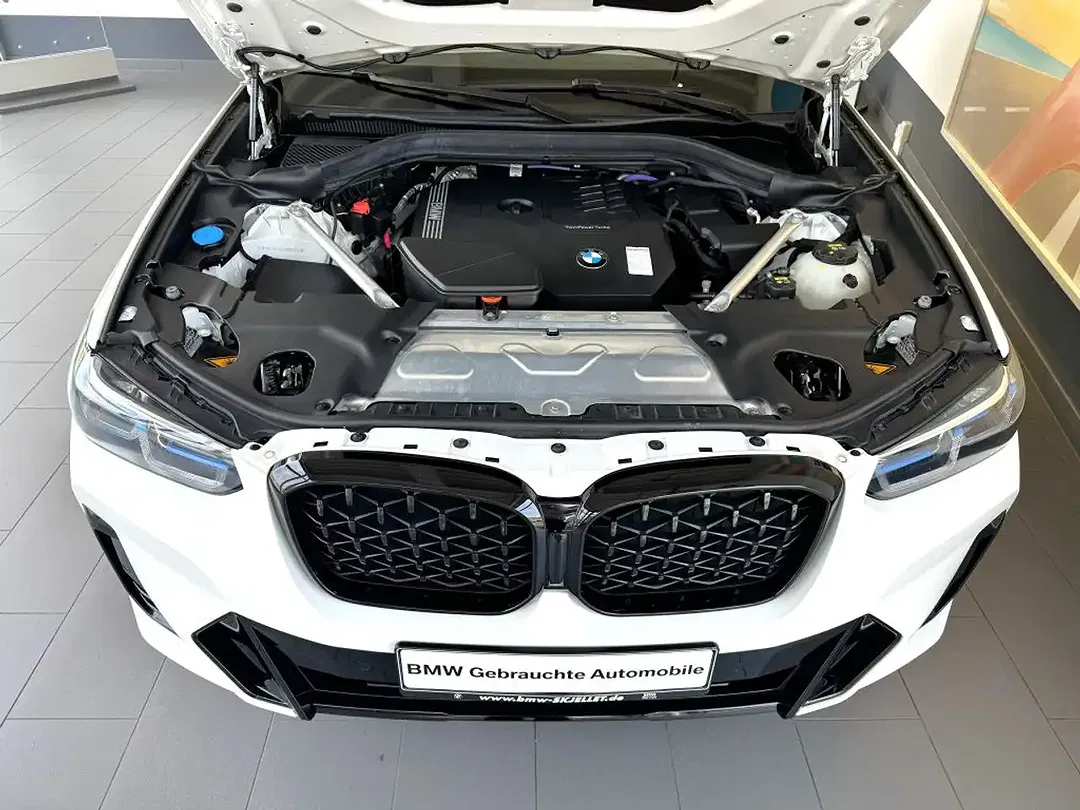 BMW X4 - Thumbnail 12