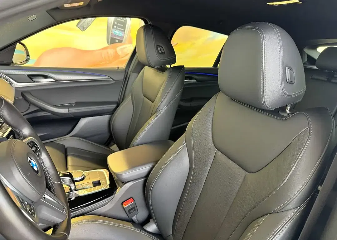 BMW X4 - Thumbnail 30