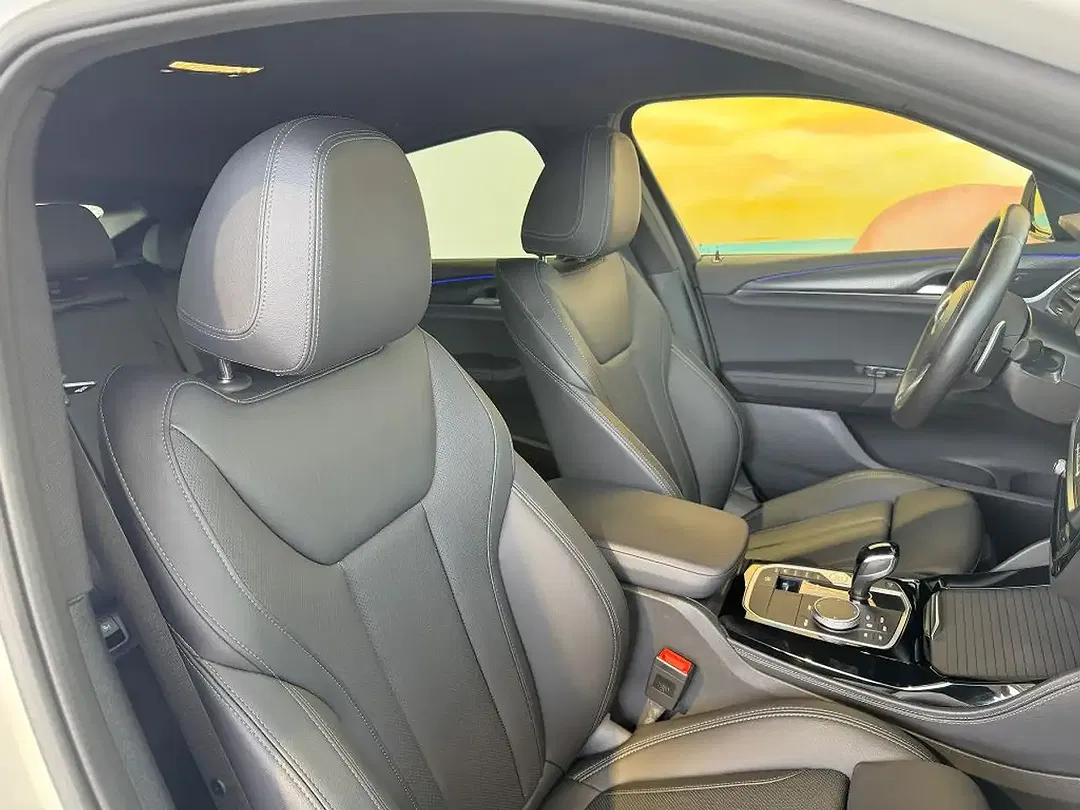 BMW X4 - Thumbnail 36