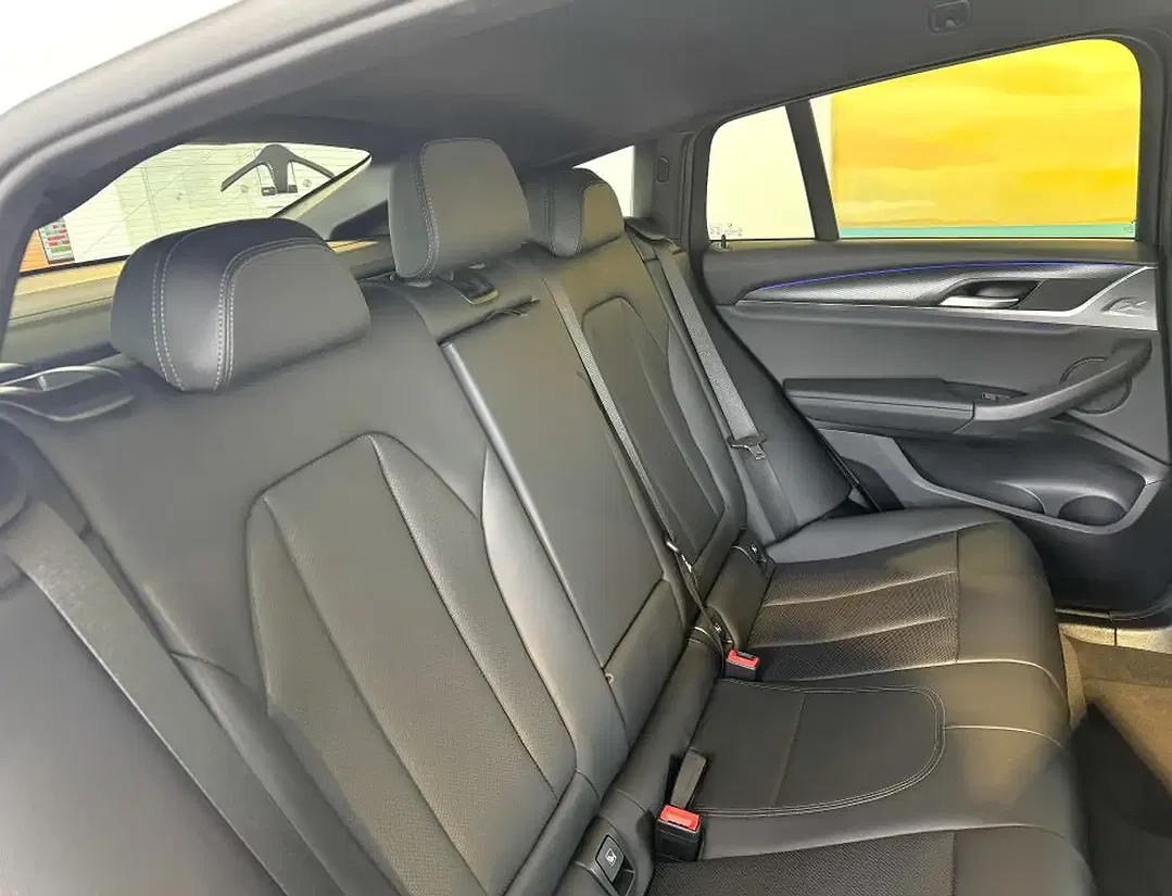 BMW X4 - Thumbnail 37
