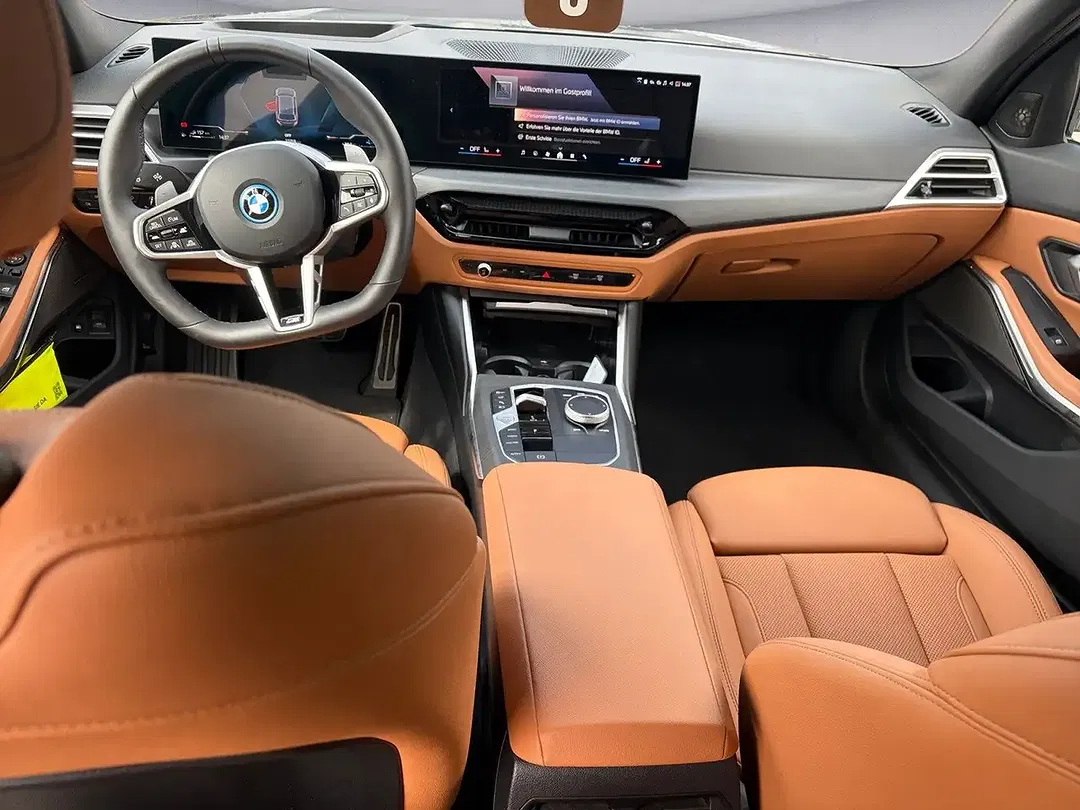 BMW 330 - Thumbnail 11
