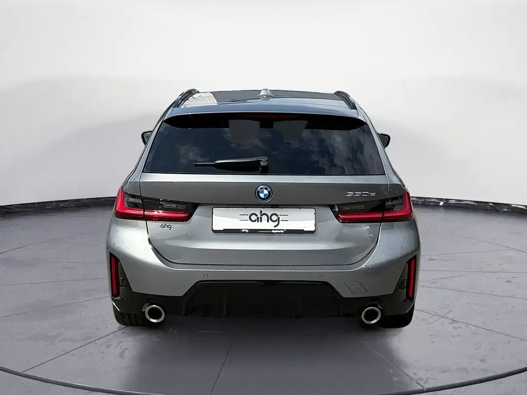 BMW 330 - Thumbnail 4