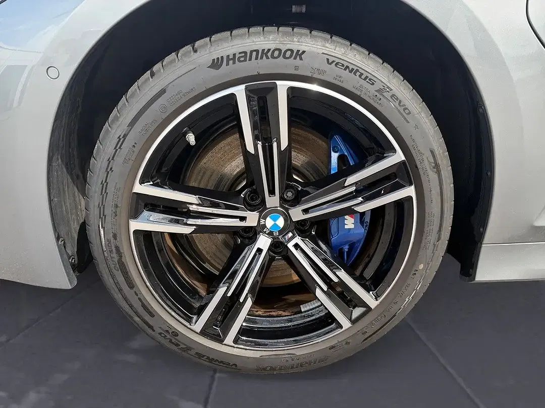 BMW 330 - Thumbnail 6