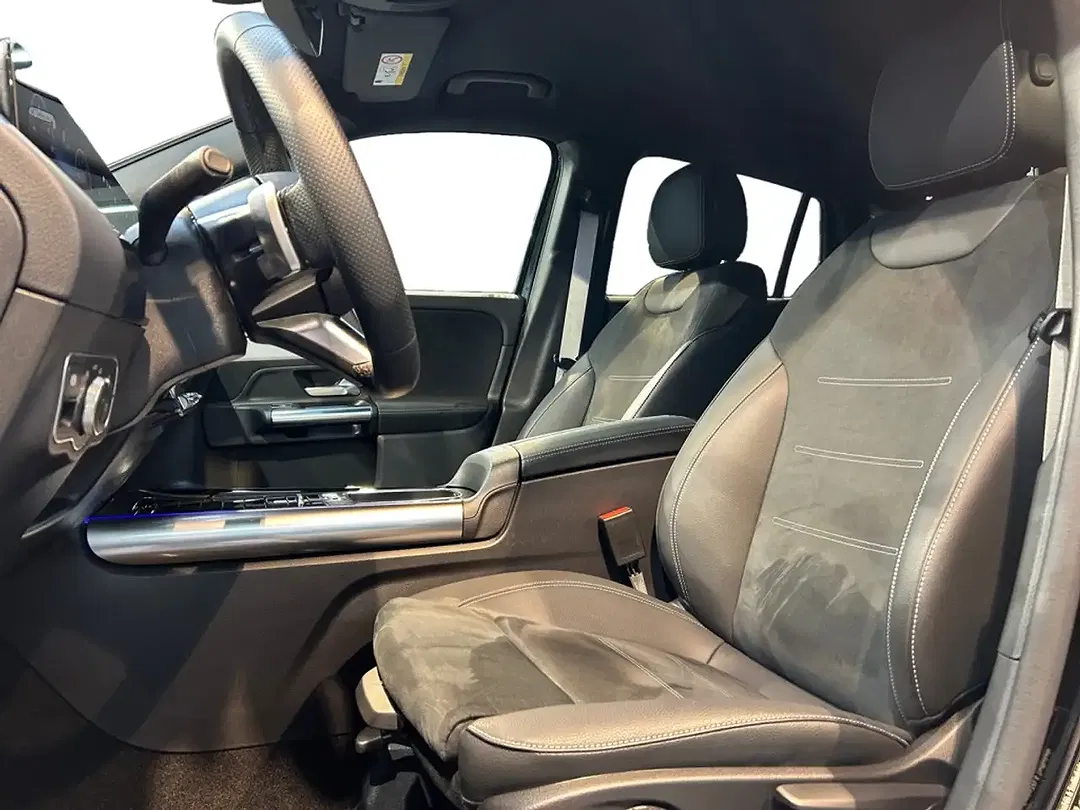 Mercedes-Benz GLA 200 - Thumbnail 5