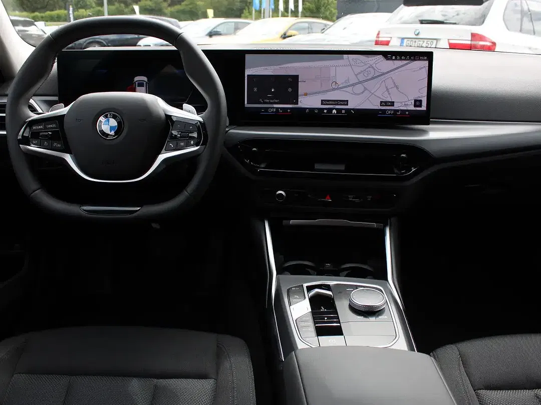 BMW 318 - Thumbnail 12