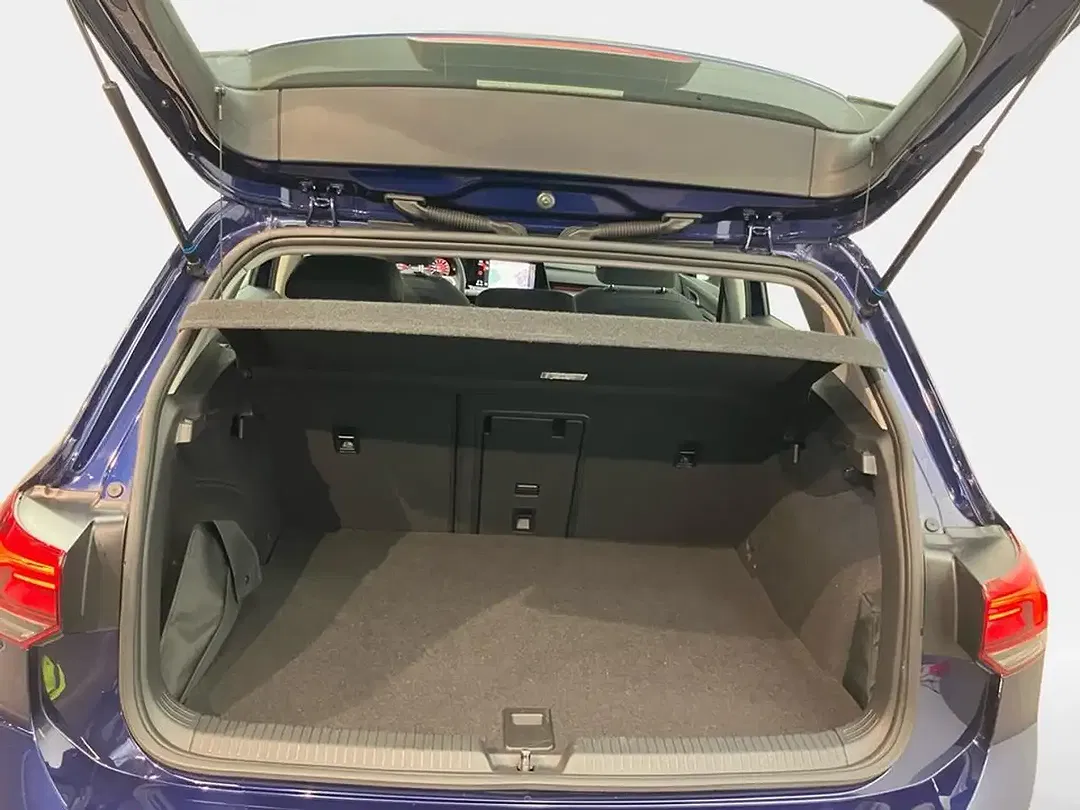 Volkswagen Golf - Thumbnail 13