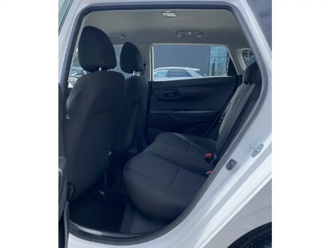 Hyundai i20 - Thumbnail 8