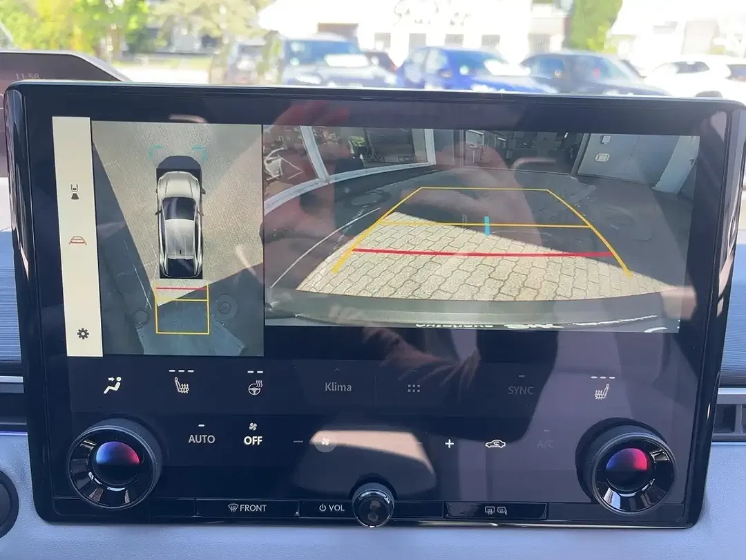 Toyota C-HR - Thumbnail 14