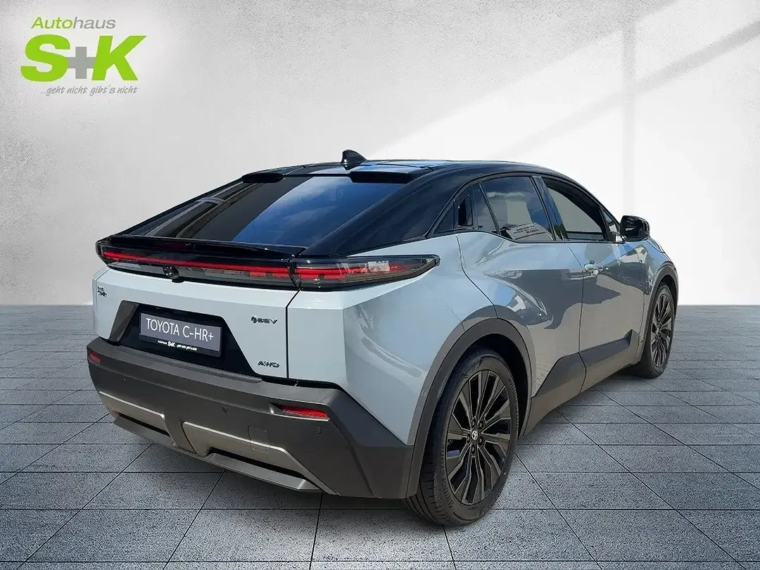 Toyota C-HR - Thumbnail 4