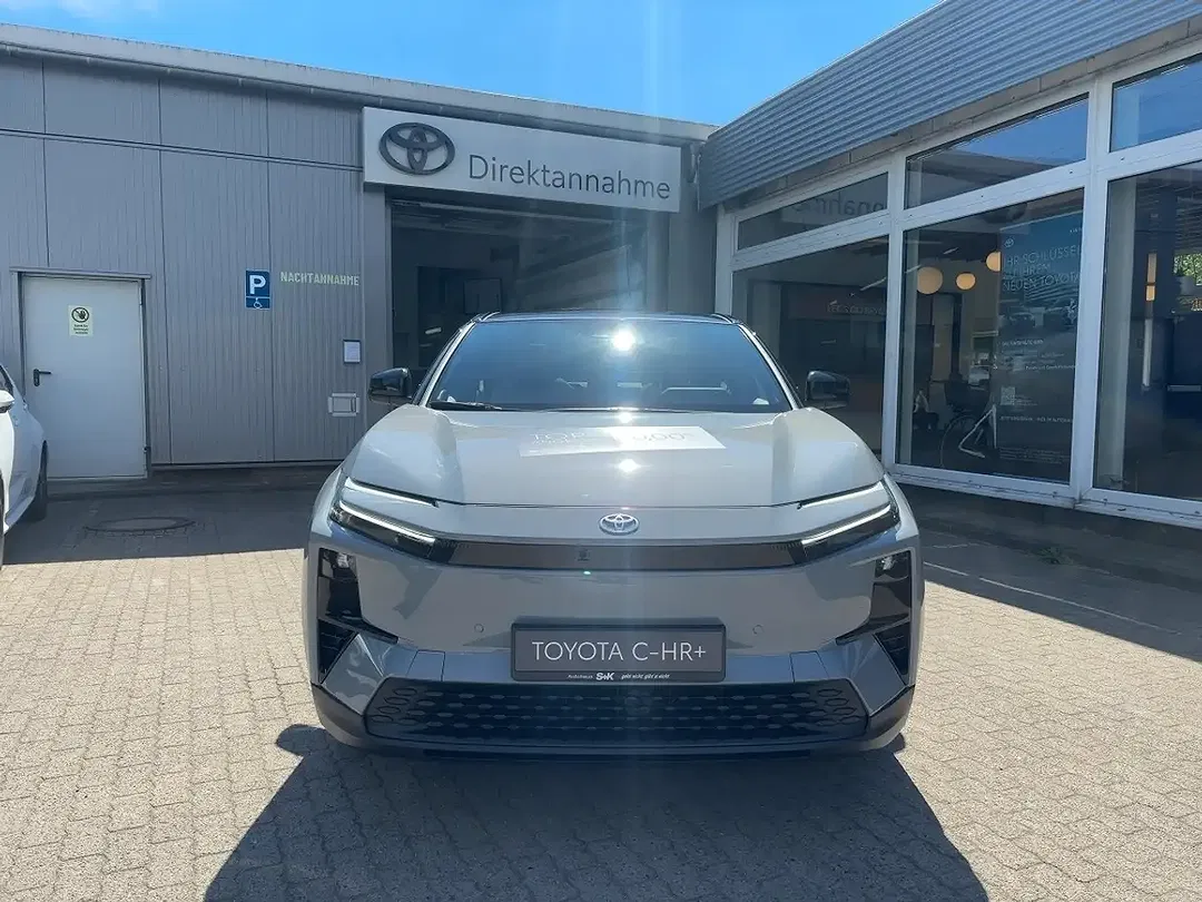 Toyota C-HR - Thumbnail 6