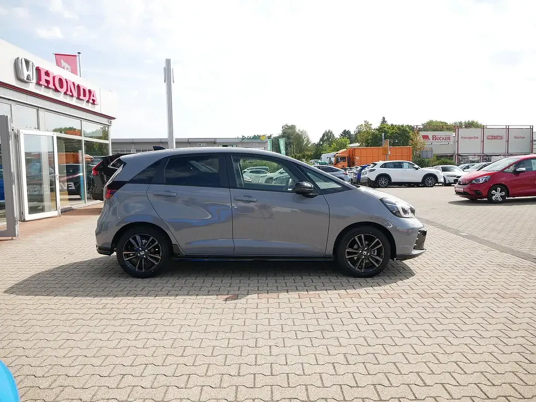 Honda Jazz - Thumbnail 6