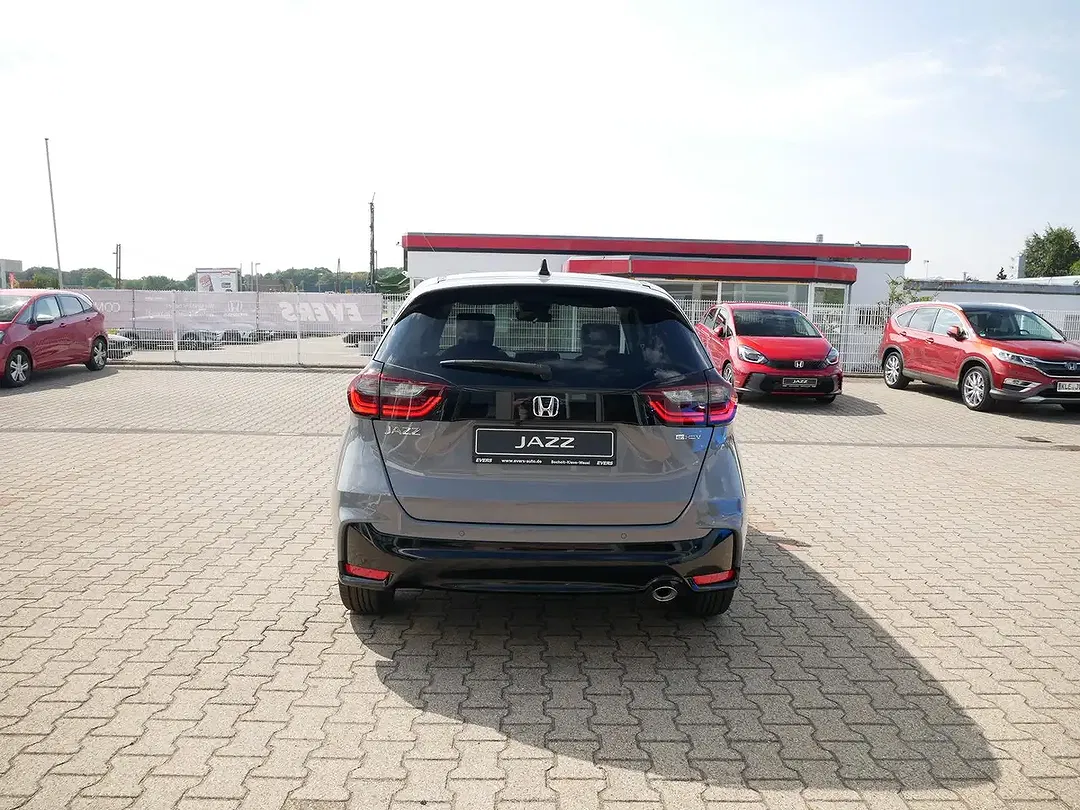 Honda Jazz - Thumbnail 8